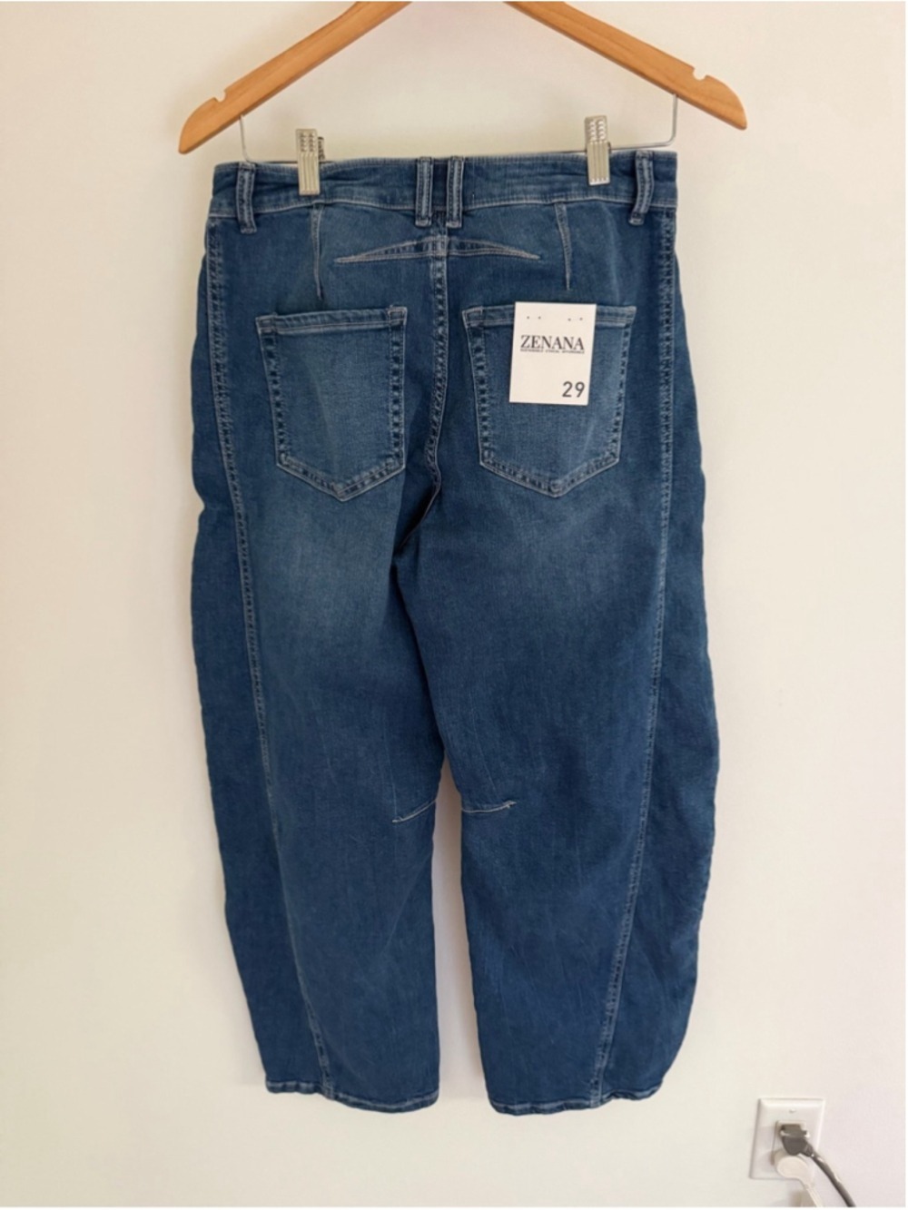 Zenana Muse Barrel Crop Jeans NWT Size 29 - Picture 5 of 12